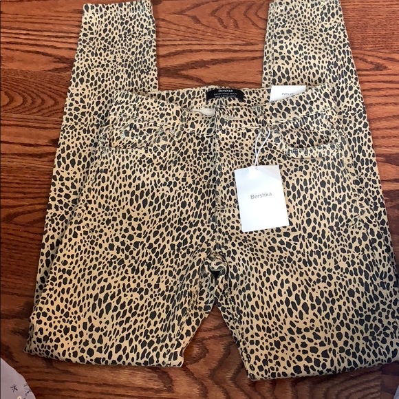 Bershka Pants - Bershka skinny pants leopard size 2